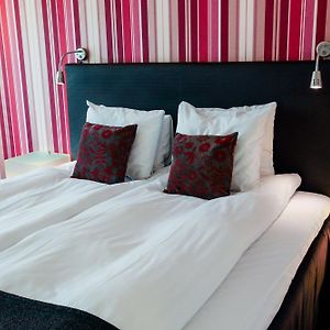 Deluxe Zimmer mit Kingsize-Bett